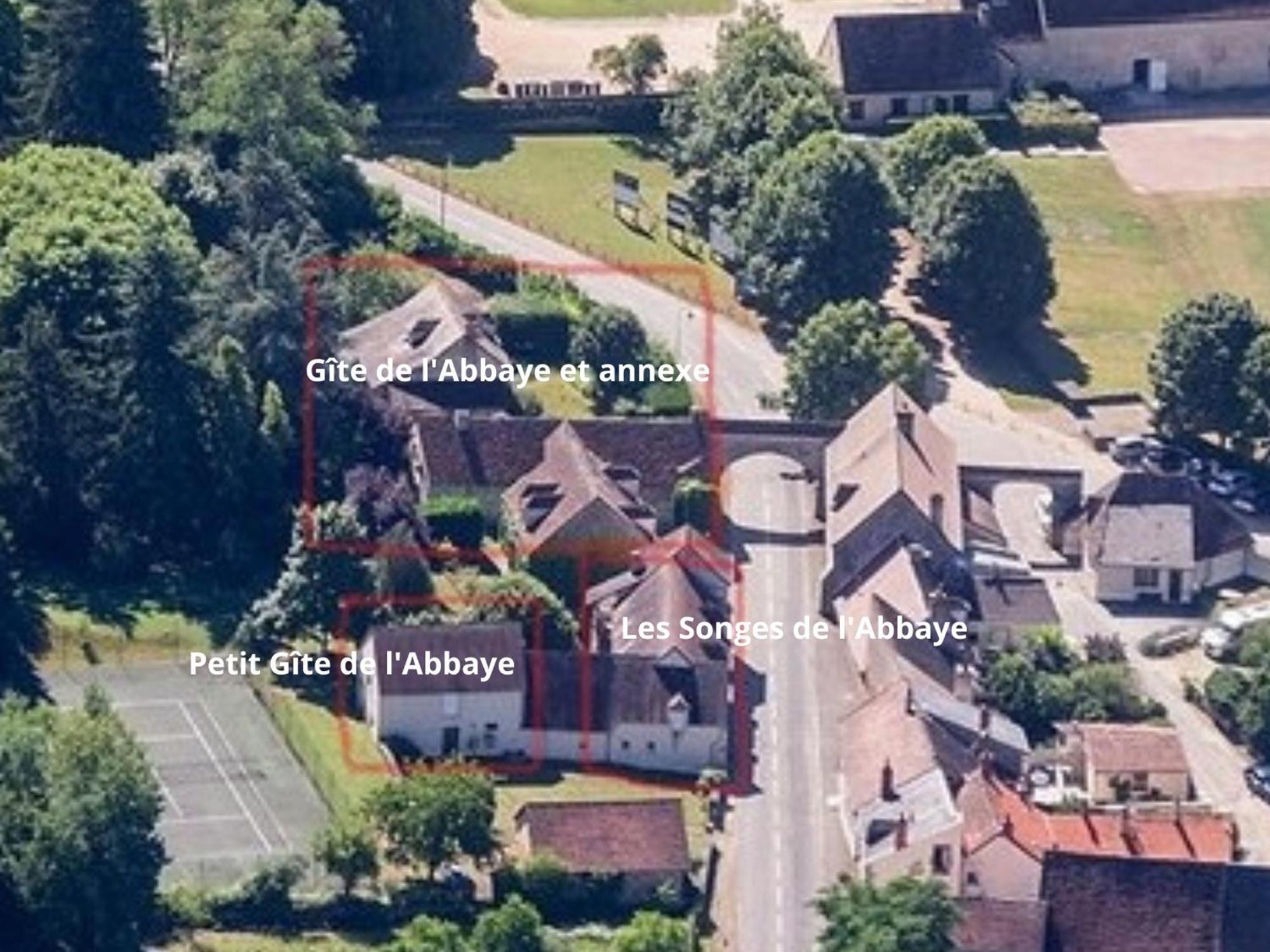 Gite Haut De Gamme Pres De L'Abbaye De Noirlac - Sejour Tout Confort Avec Jardin Et Terrasses - Fr-1-586-13 Bruere-Allichamps 외부 사진