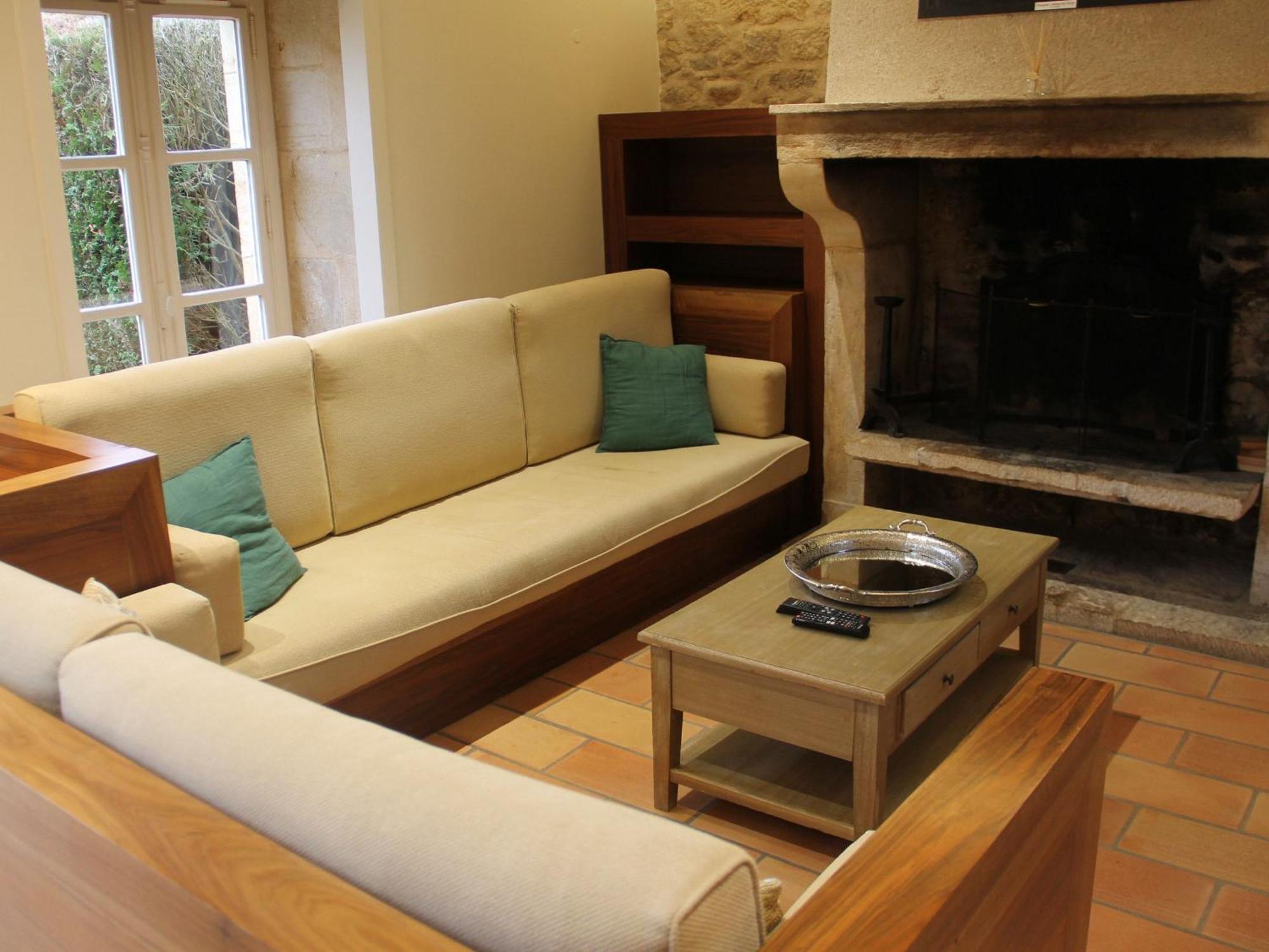 Gite Haut De Gamme Pres De L'Abbaye De Noirlac - Sejour Tout Confort Avec Jardin Et Terrasses - Fr-1-586-13 Bruere-Allichamps 외부 사진